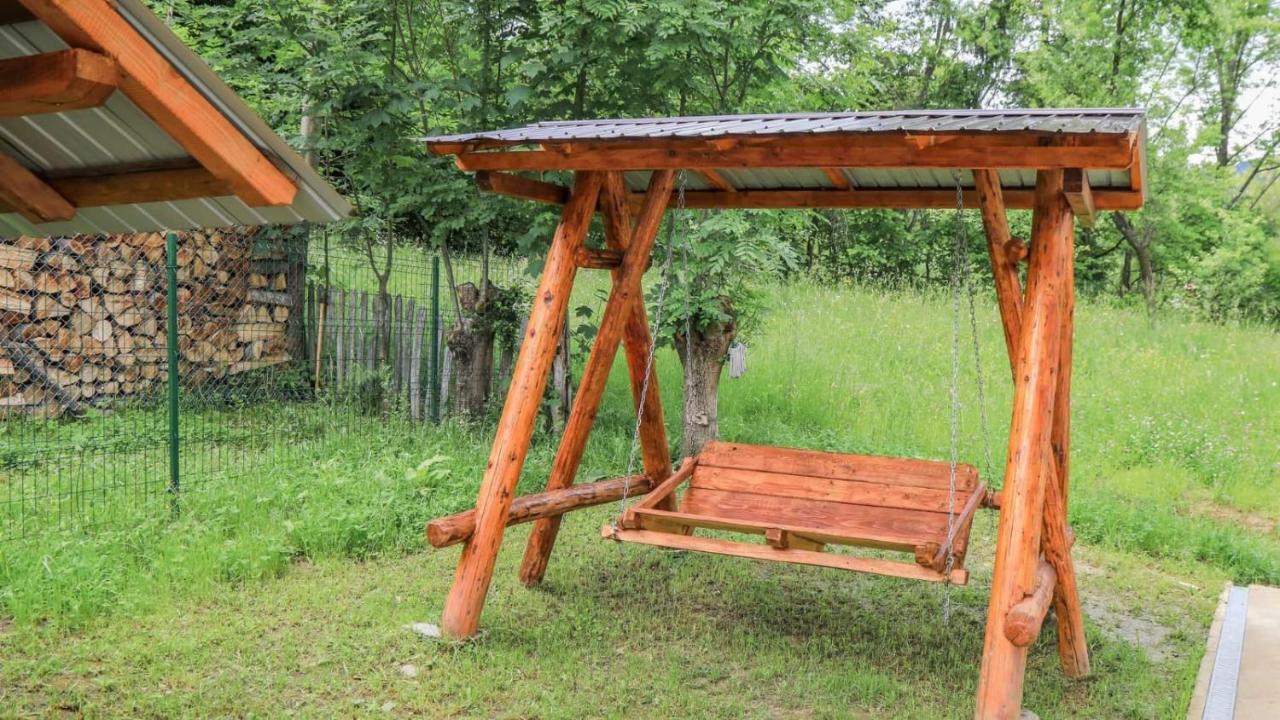 Hatasul Bunicului Арефу Екстер'єр фото